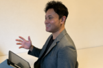 em株式会社　代表取締役　郷司 光